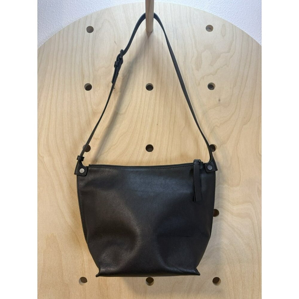ECCO Black Sculptured Crossbody Black Shoulder Bag Purse EUC - Picture 4 of 16
